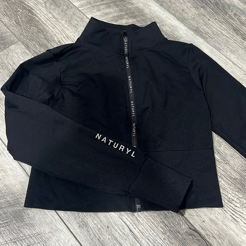 NATURYL by Niykee Heaton Cropped Athletic Zip Up